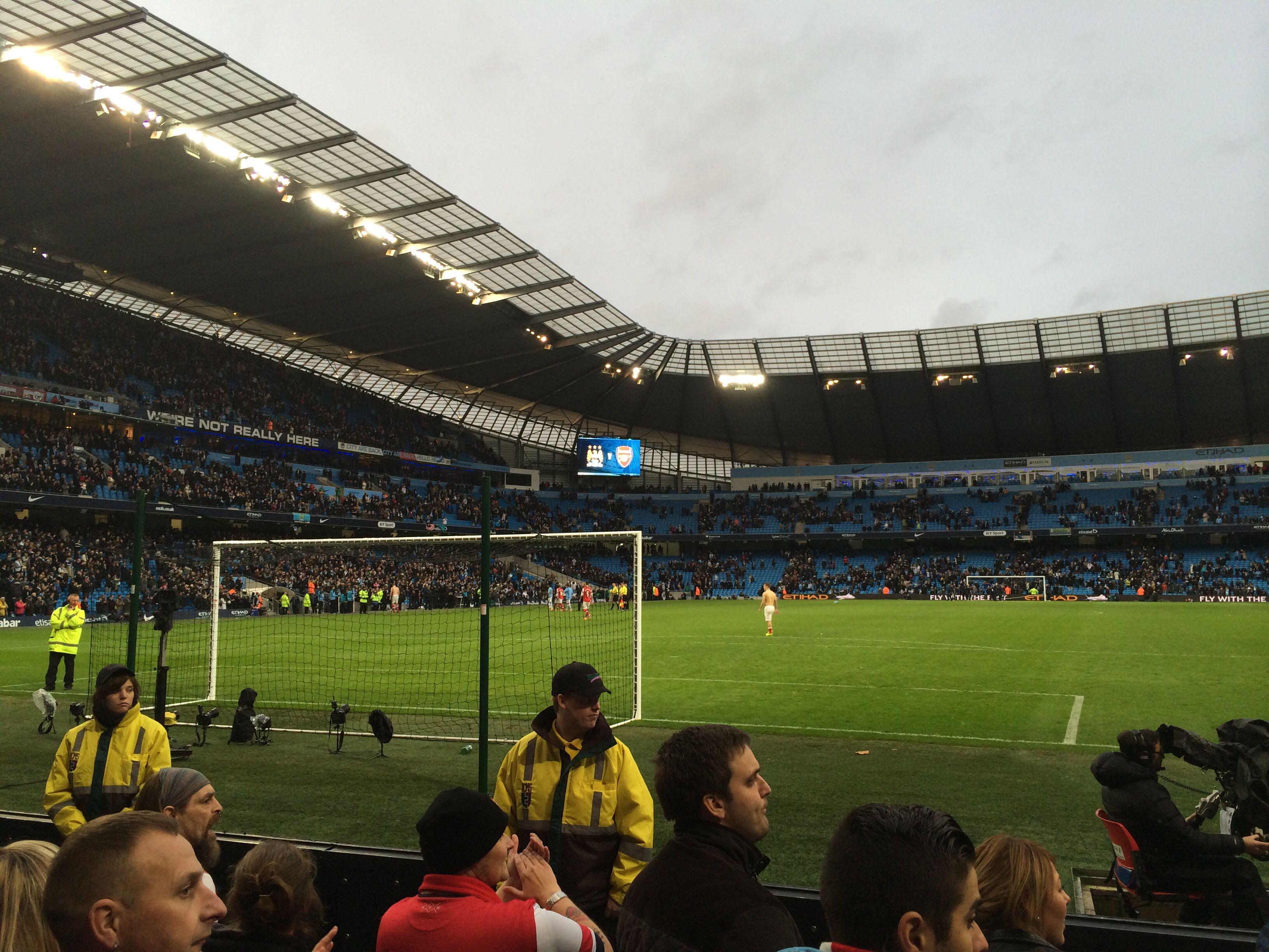 冠的背景下 冠的背景下